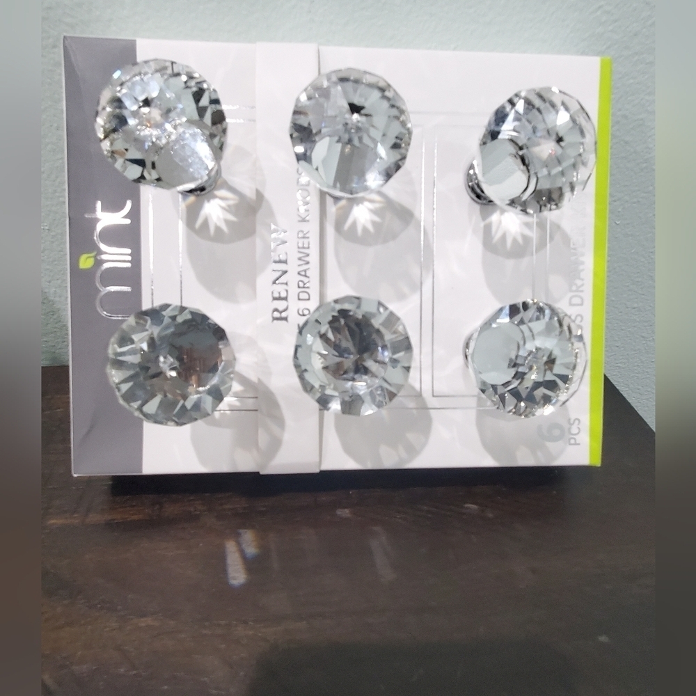 Mint Glass Decorative Drawer Knobs set of 6